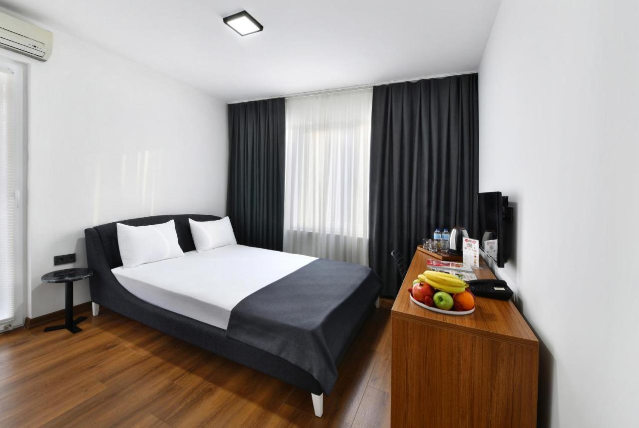 Nish Suites Atasehir Стамбул Екстер'єр фото